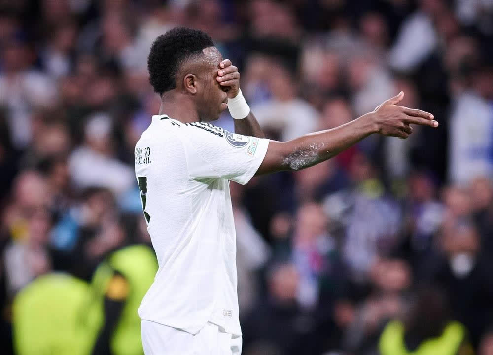 欧冠比赛中一场罕见雾霾影响比赛的简单介绍 欧冠比赛中一场罕见雾霾影响比赛的简单介绍