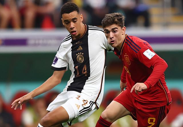 欧洲传统豪强全力以赴，冠军榜单未定