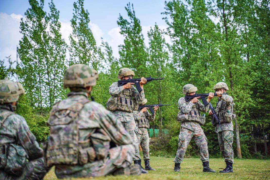 爱游戏官网网页版入口-瑞典队聚焦战术训练提高战斗力