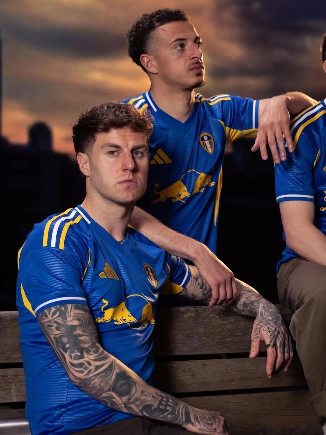 爱游戏app下载-关于卡迪夫城客场战胜利兹联，取得关键三分的信息