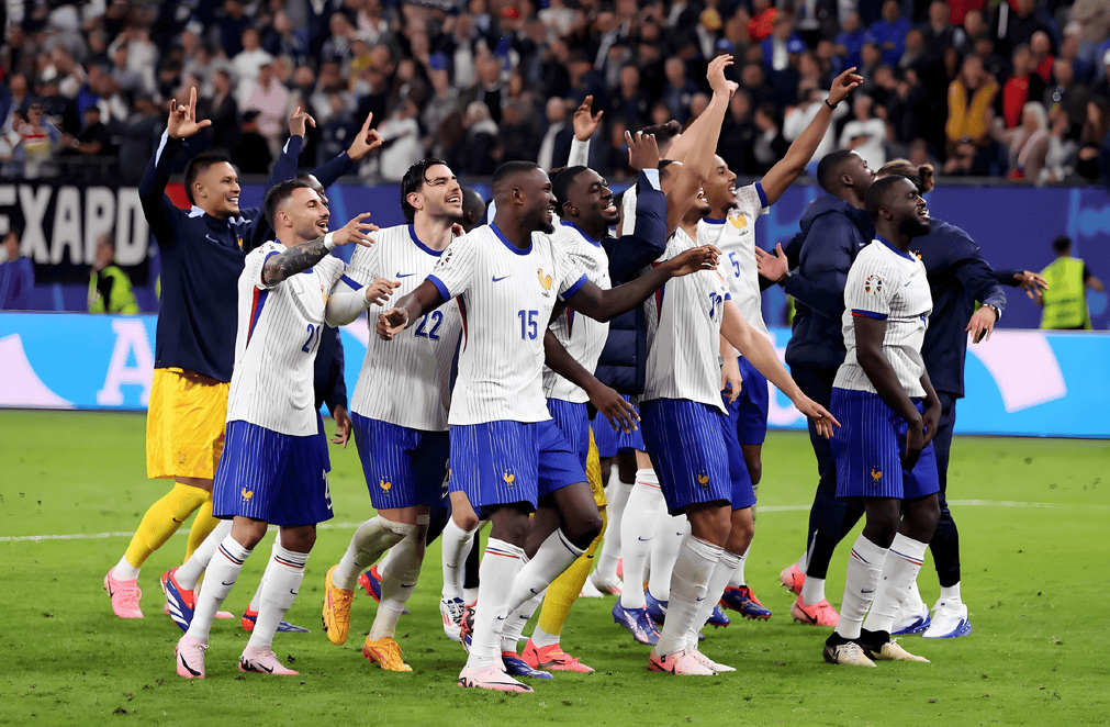 欧国联赛场上团队合作立大功 欧国联赛场上团队合作立大功