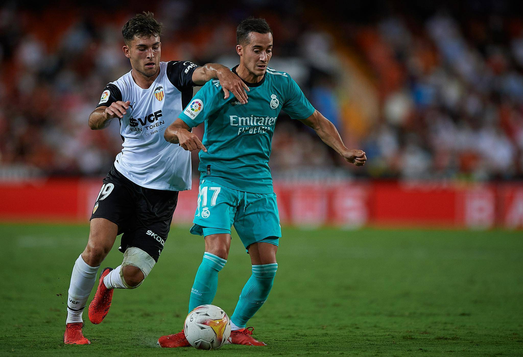 爱游戏在线登录-马略卡主场大胜巴伦西亚，提升士气