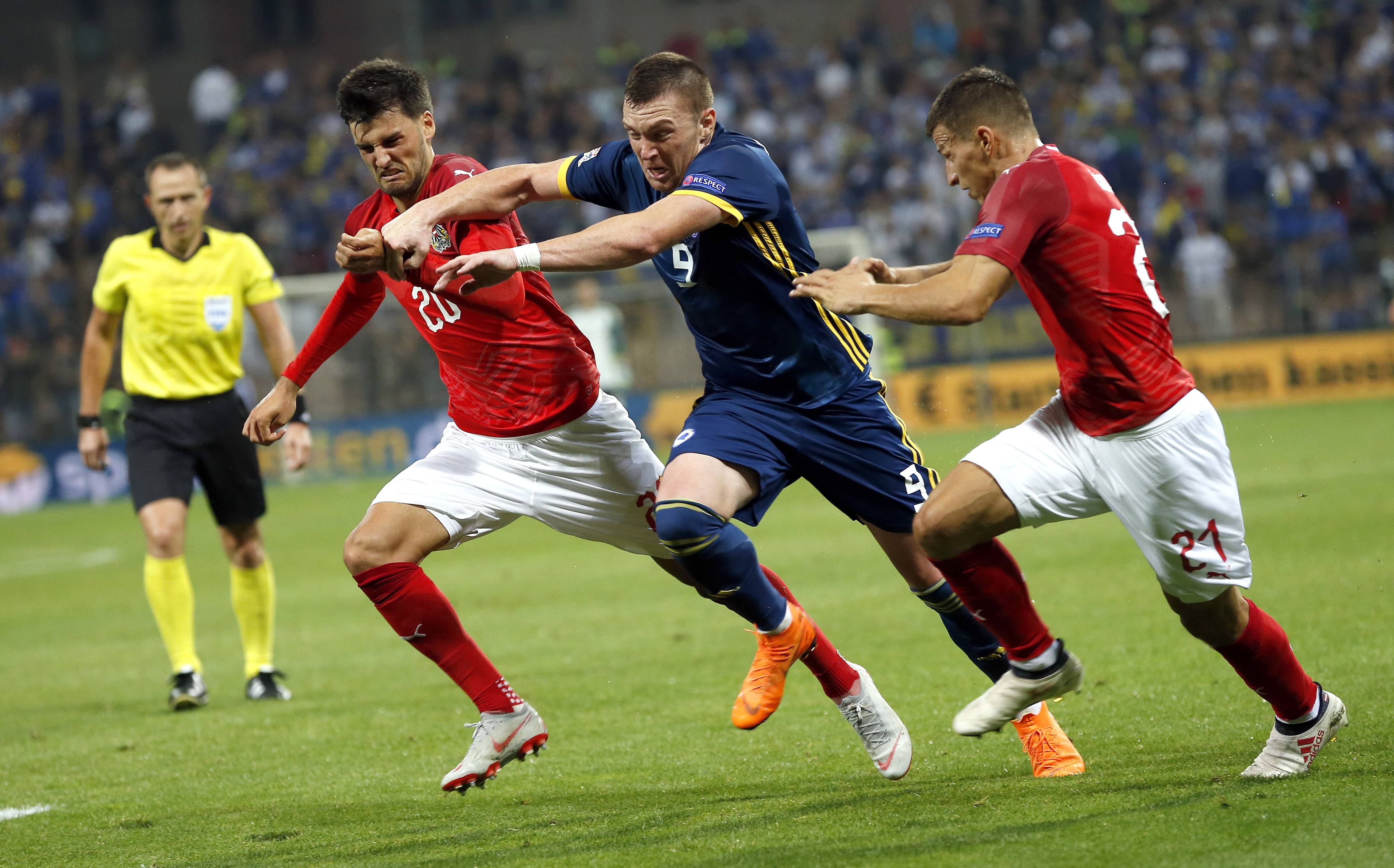 欧洲杯资格赛决战,各国实力碰撞,备受瞩目 欧洲杯资格赛决战,各国实力碰撞,备受瞩目