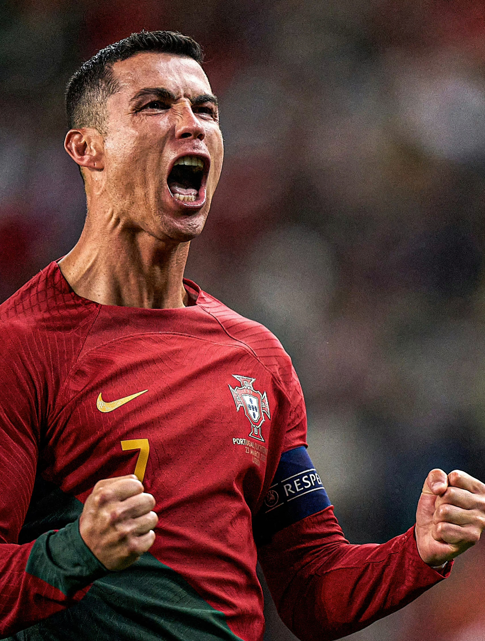 爱游戏体育链接-一场激烈比赛中强队获得耀眼胜利