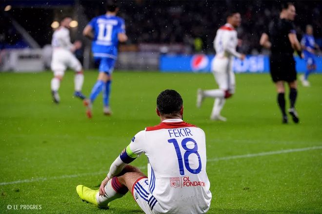 甘冈客场不敌尼斯,遭遇连败 甘冈客场不敌尼斯,遭遇连败