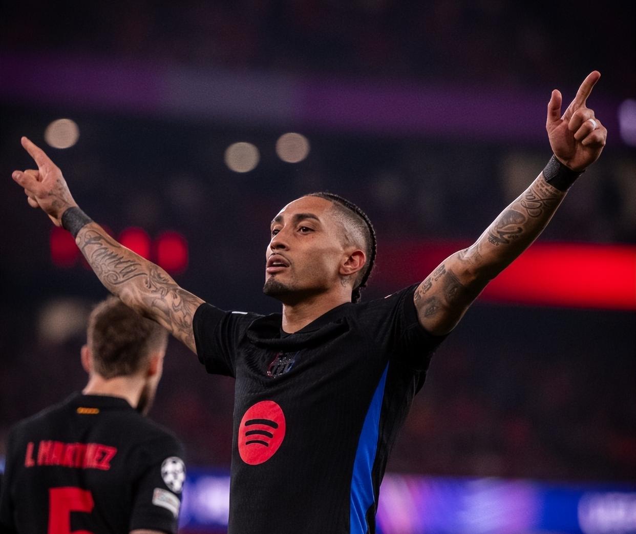 奥萨苏纳中场离队,球队实力受损 奥萨苏纳中场离队,球队实力受损