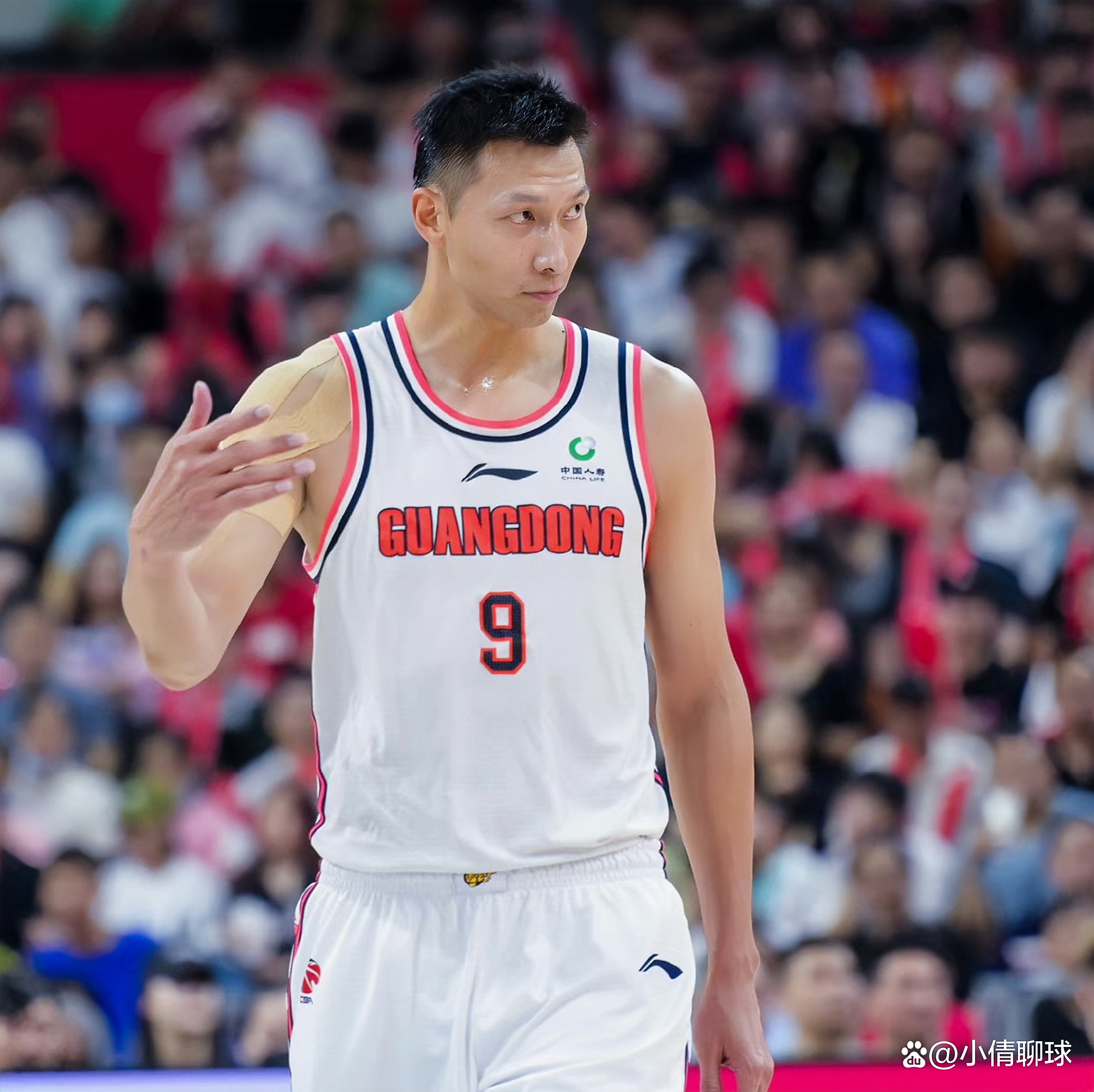 易建联再次入选中国男篮,将参加世界杯赛事 易建联再次入选中国男篮,将参加世界杯赛事