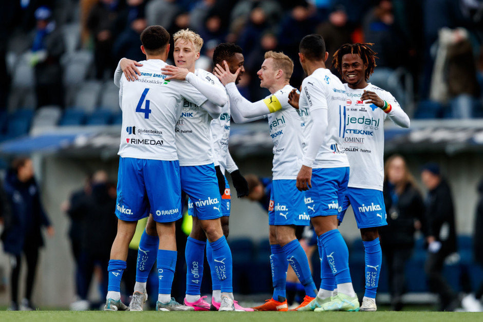 爱游戏体育网站-包含瑞典队备战积极备战首战，全队拼搏全力备赛的词条