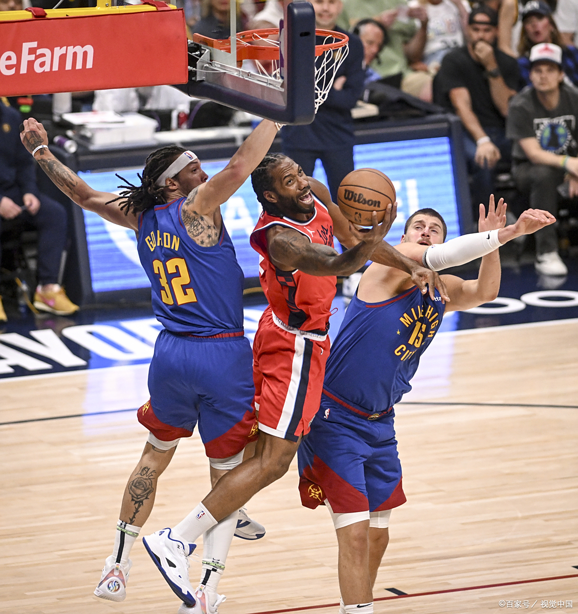 雷霆击溃爵士稳居前列取得三连胜 雷霆击溃爵士稳居前列取得三连胜