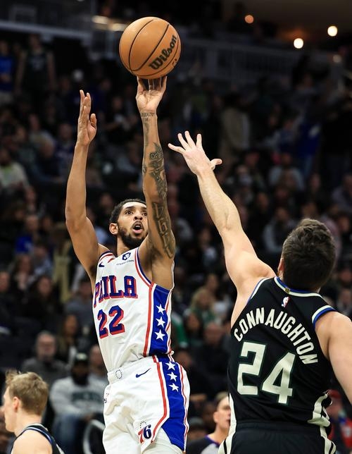 包含雄鹿大胜76人,安特托孔波继续领军的词条 包含雄鹿大胜76人,安特托孔波继续领军的词条